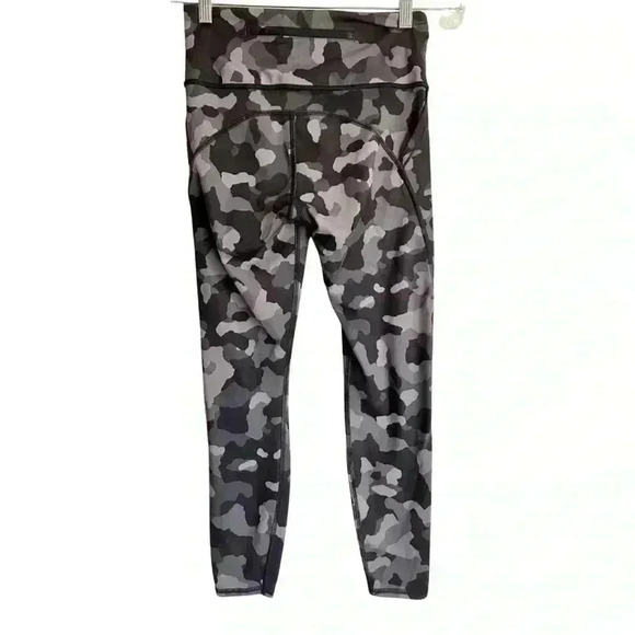 ATHLETA Lightning Camo 7/8 Tight Workout Gym Leggings - Picture 7 of 8